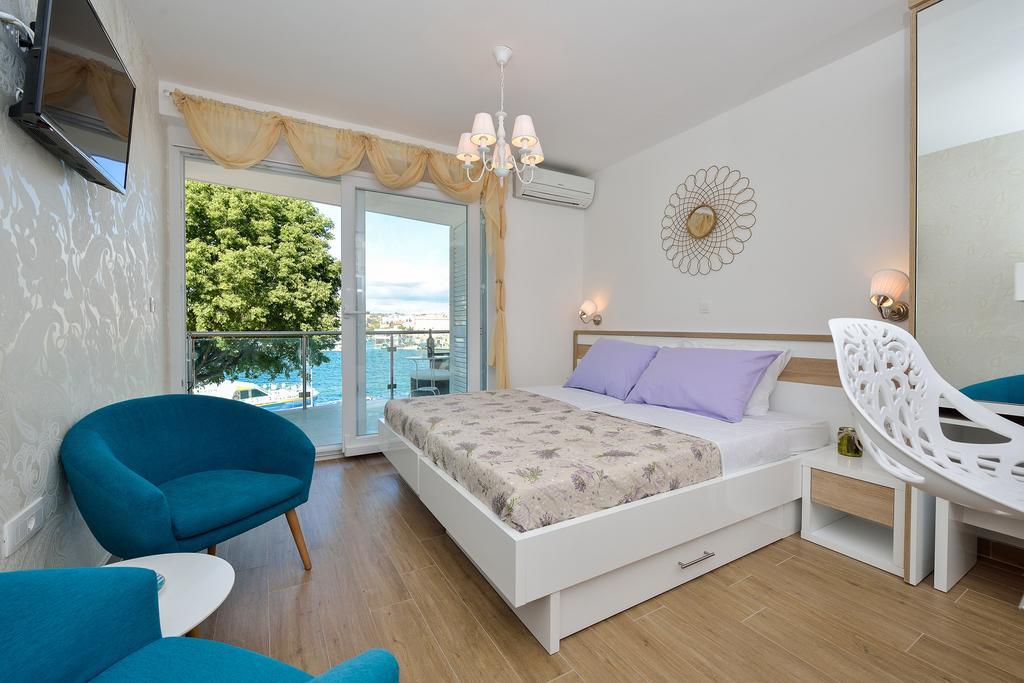 Lavender Apt. W. Balcony In Old Town Zadar Eksteriør billede